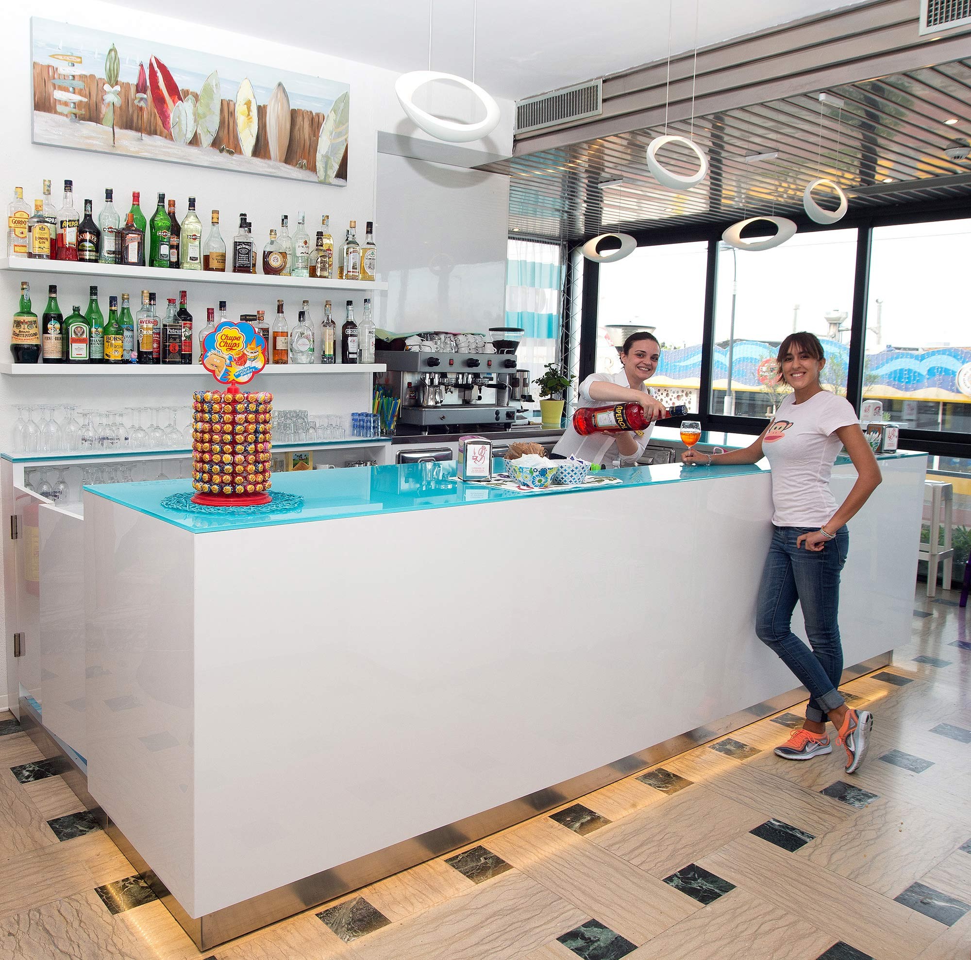 adelphi riccione bar