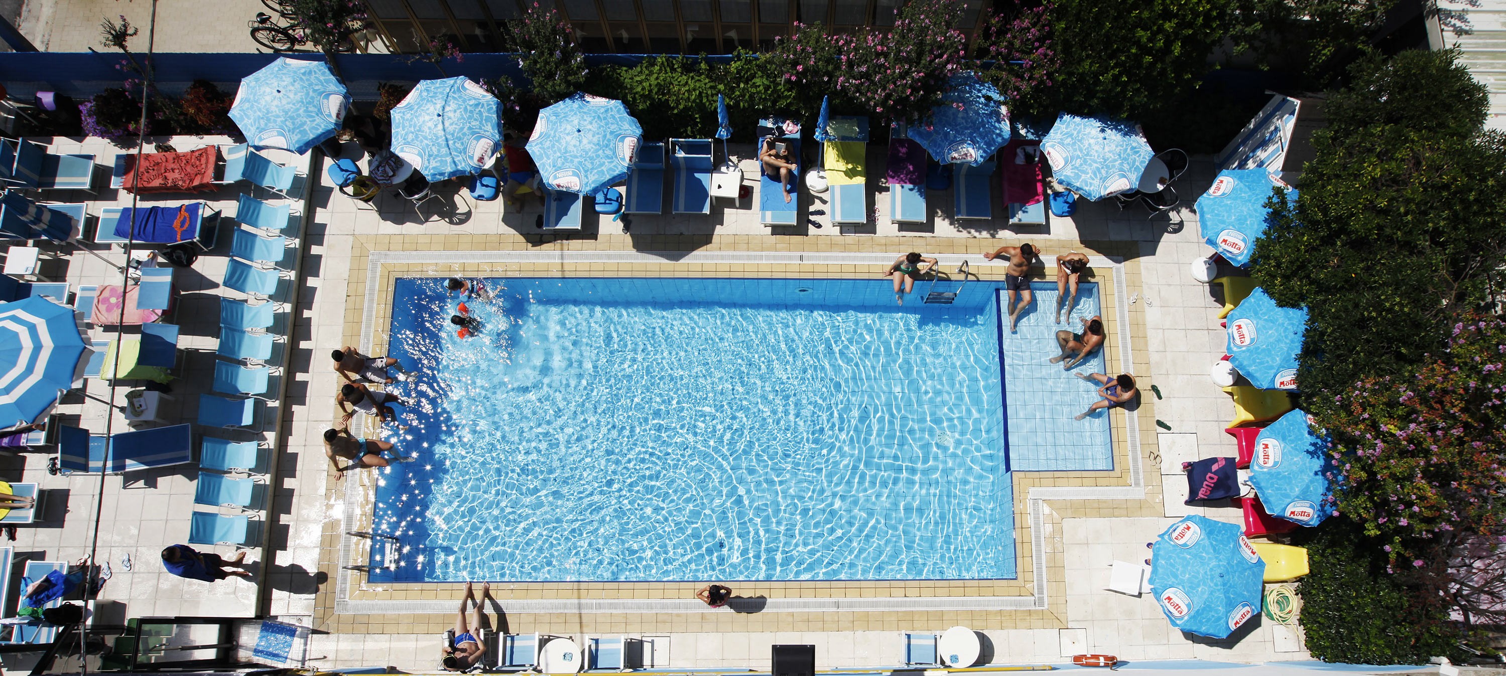 adelphi riccione piscina da sopra ok