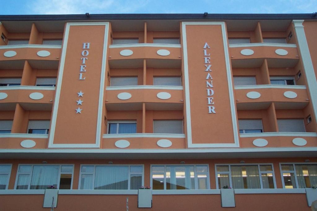 hotel alexander rimini 4