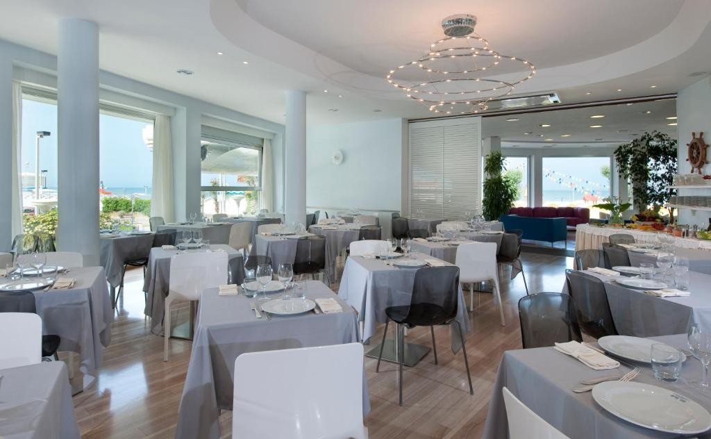 hotel rex riccione 7