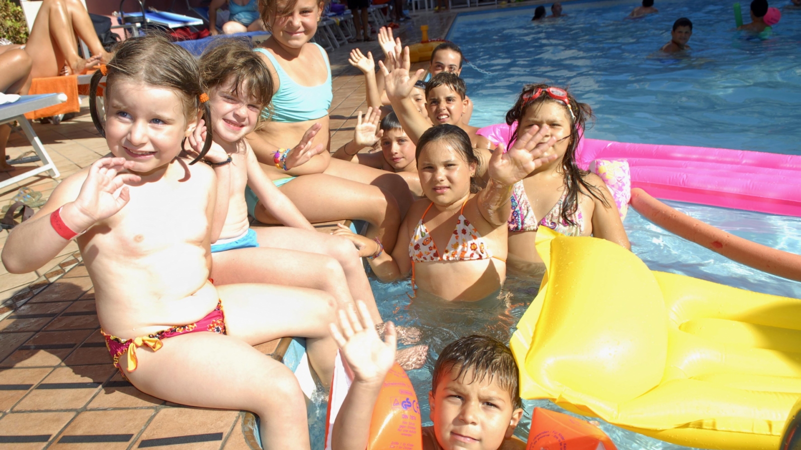 OFFERTA FAMIGLIE dal 06 al 27 luglio2025- Animazione Piscina Temperata  , vicino  al mare . 